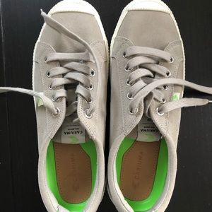 Cariama sneaker SZ 8.5